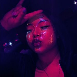 Meet your Posher, Mika